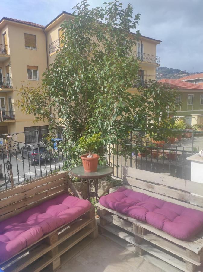 La Casa Del Sole Villa Imperia Luaran gambar